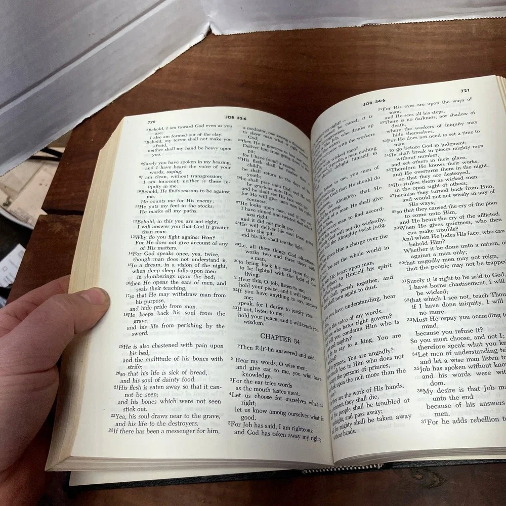 Modern King James Version Holy Bible Jay P. Green 1962 First Edition Illustrated